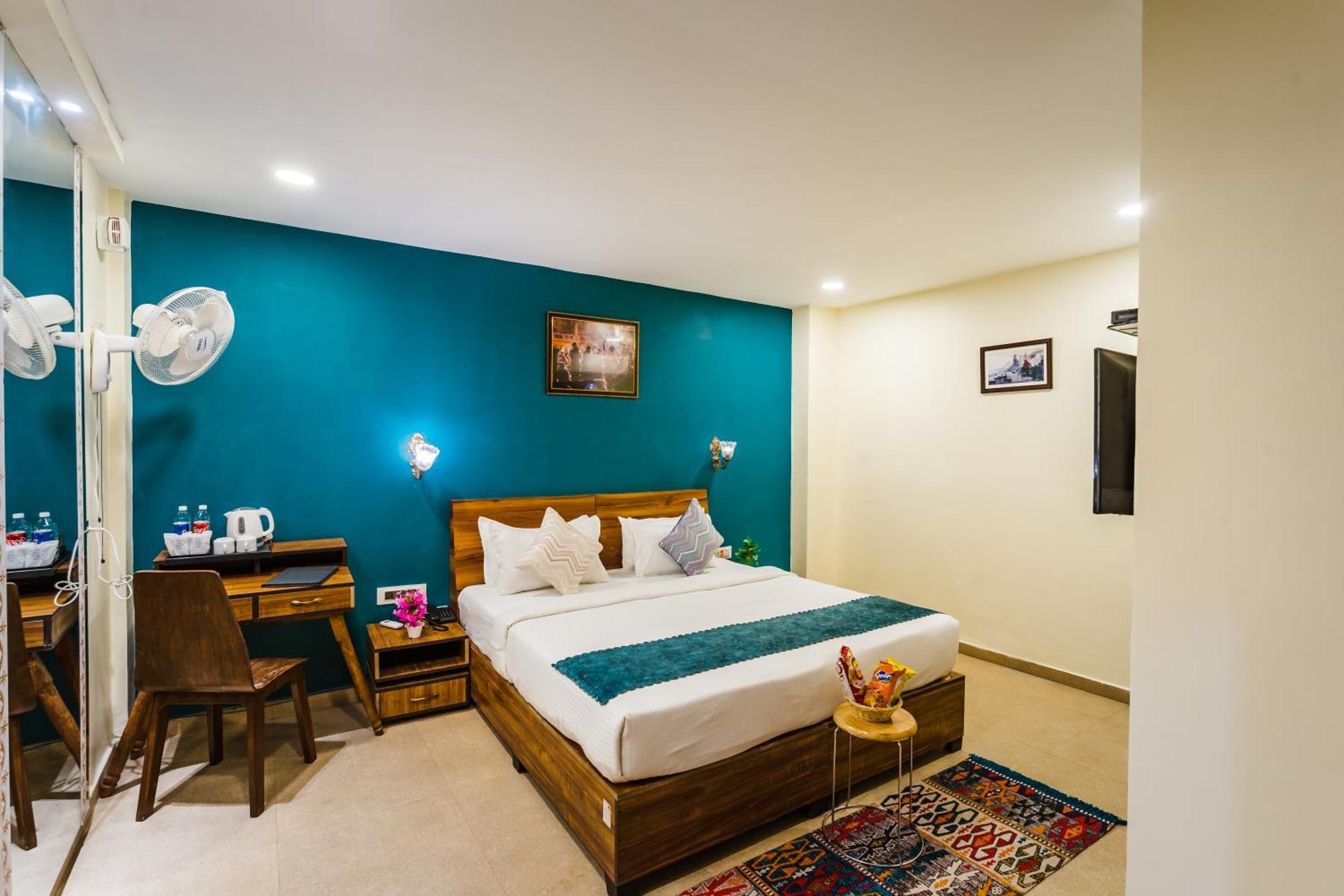 Tripli Hotels Silver Shine Варанаси Экстерьер фото